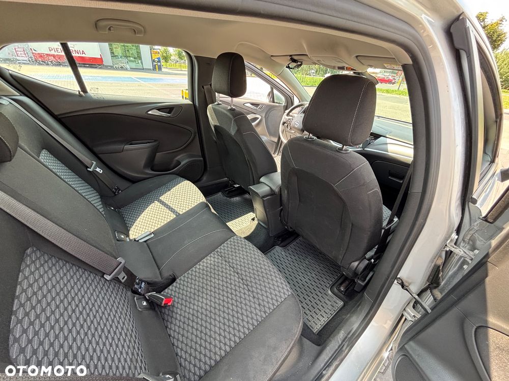 Opel Astra 1.4 T Enjoy - 7