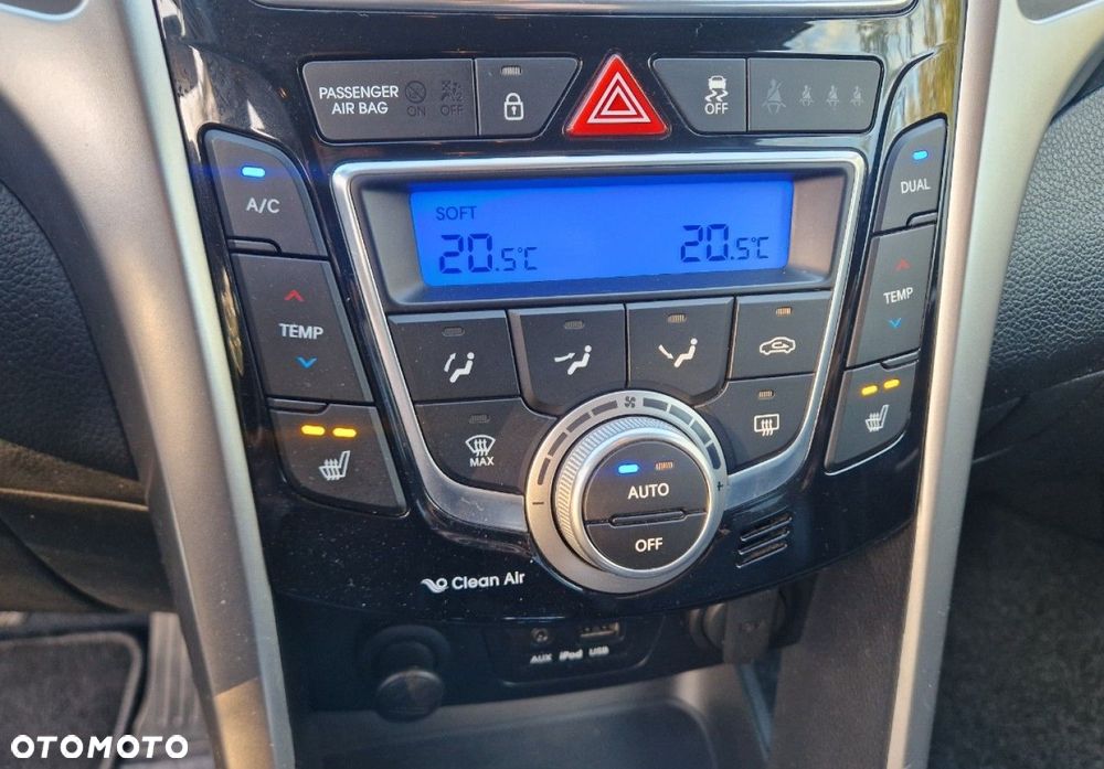 Hyundai i30 1.6 Fifa World Cup Edition - 21
