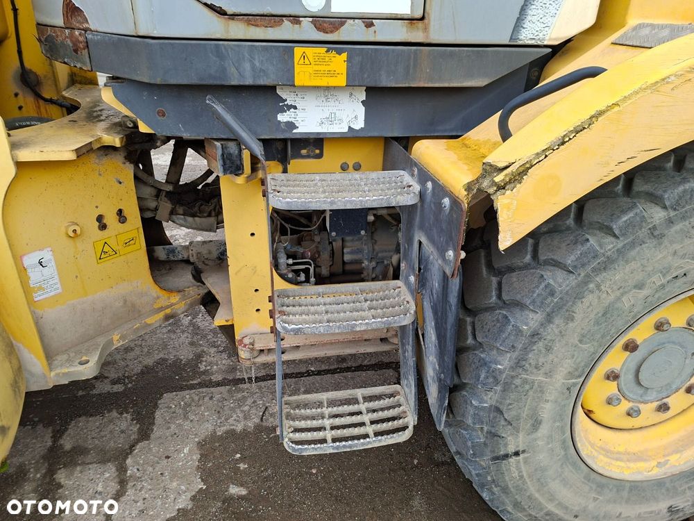 New Holland W 110 B 4X4 - 22