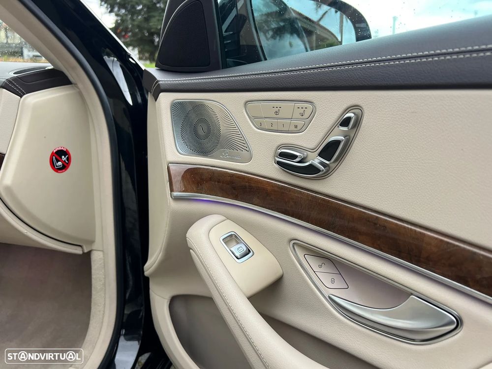 Mercedes-Benz S 300 BlueTEC Hybrid - 11