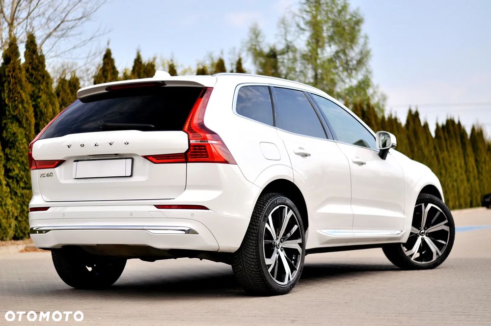 Volvo XC 60 T6 AWD Recharge Geartronic Inscription - 5