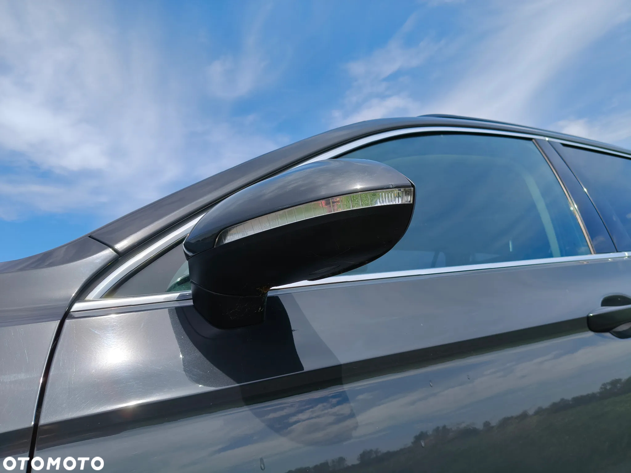 Volkswagen Passat - 14