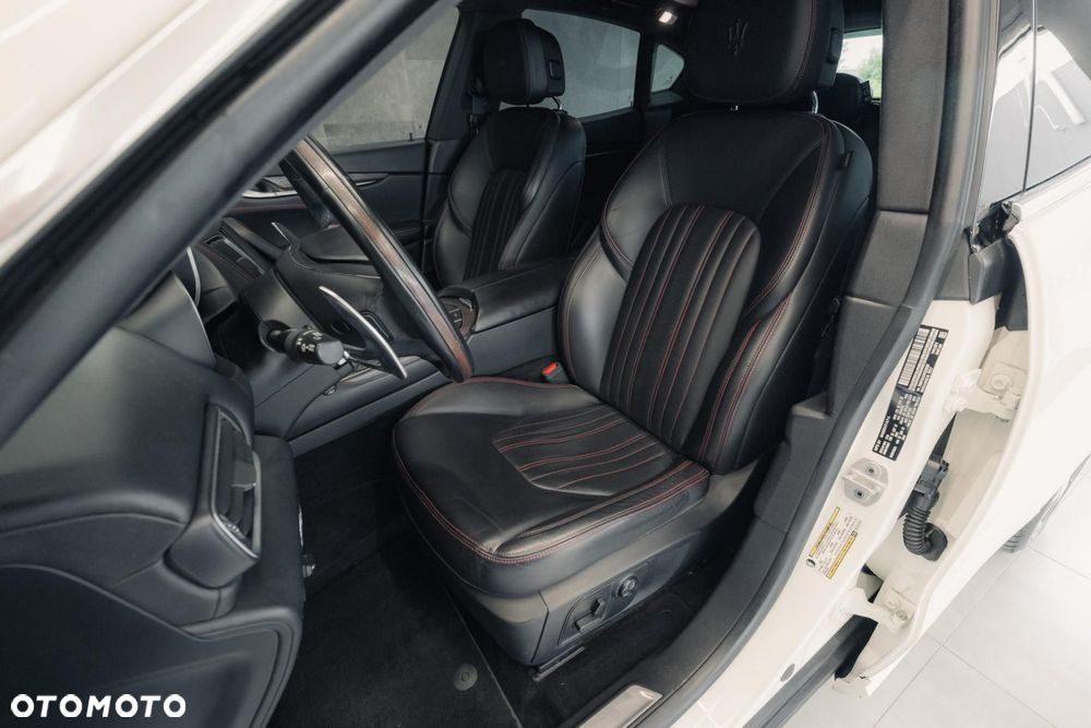 Maserati Levante - 13
