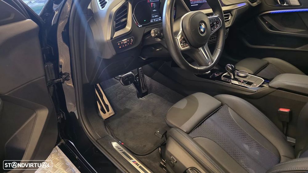 BMW 116 d Pack Desportivo M Auto - 35