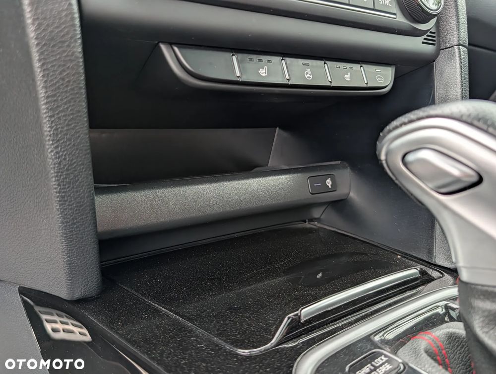 Kia ProCeed 1.6 T-GDI DCT7 OPF GT - 26