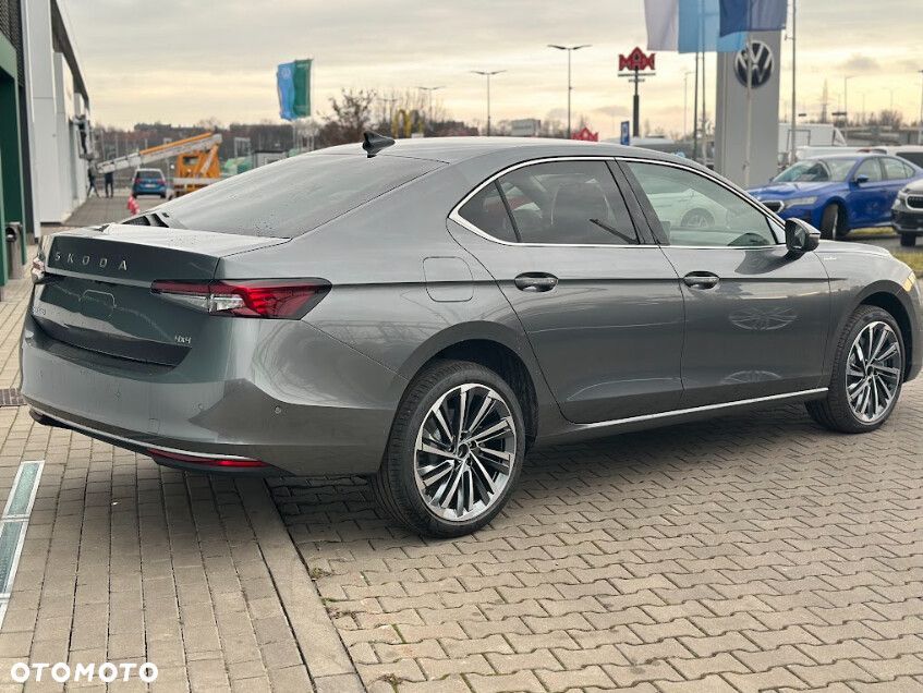 Skoda Superb 2.0 TDI SCR 4x4 L&K DSG - 3