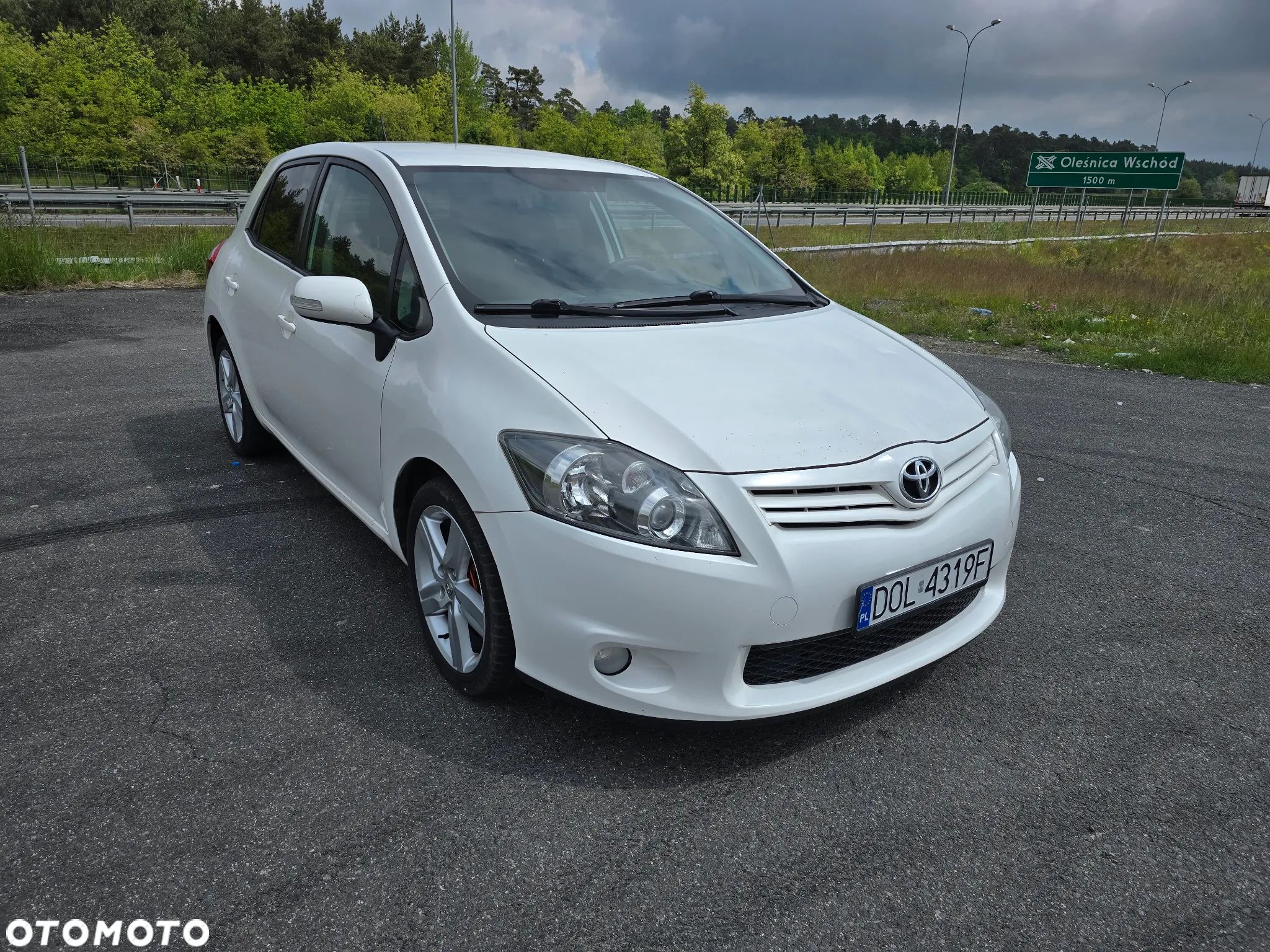 Toyota Auris 1.6 Sol - 1