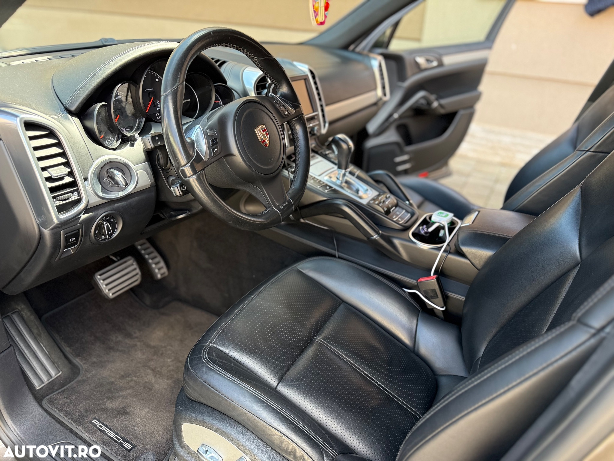 Porsche Cayenne Diesel Platinum Edition - 8