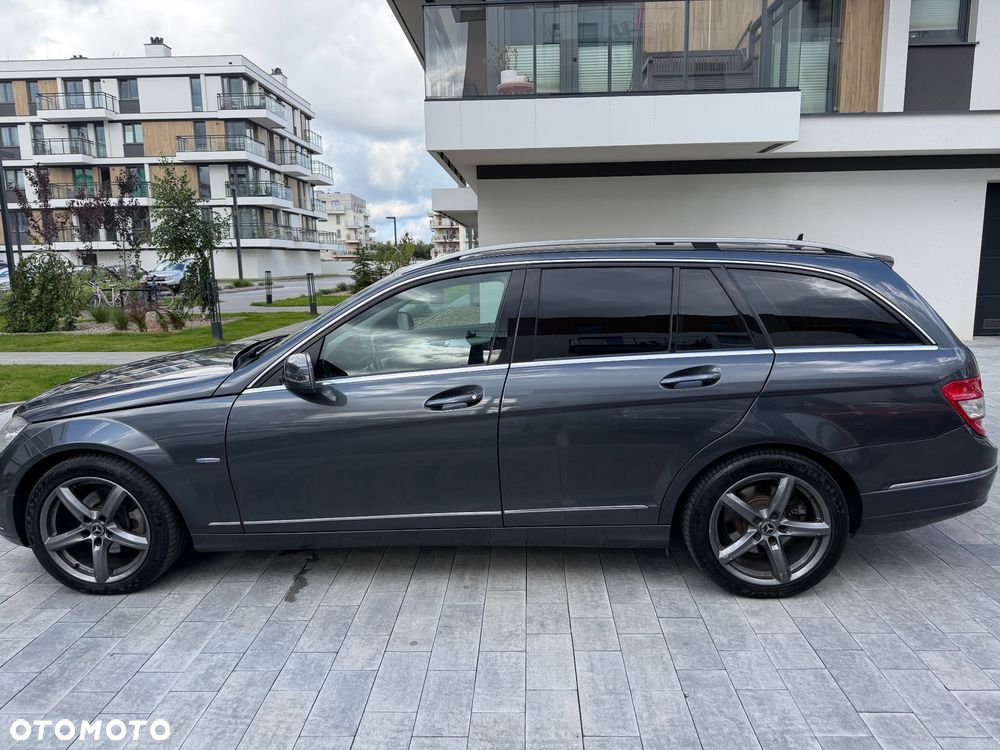 Mercedes-Benz Klasa C 200 CGI Automatik BlueEFFICIENCY Avantgarde - 8