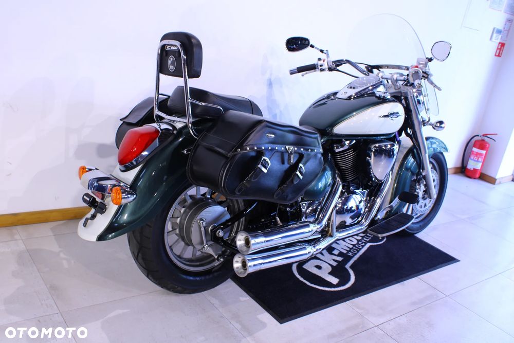 Suzuki Intruder - 6