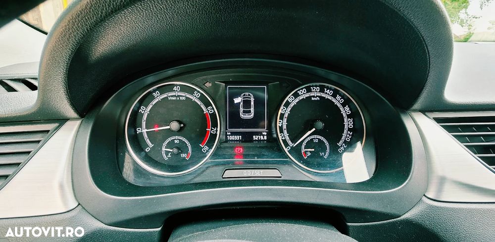 Skoda RAPID 1.0 TSI Style - 5