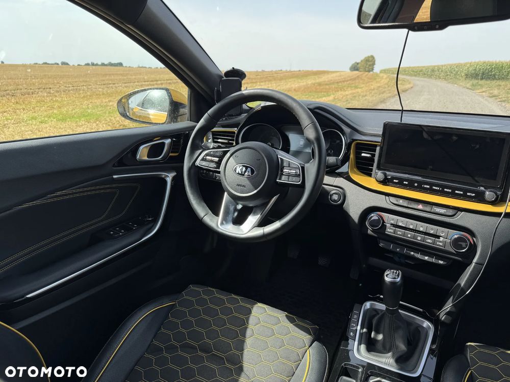 Kia XCeed 1.5 T-GDI L Business Line - 10