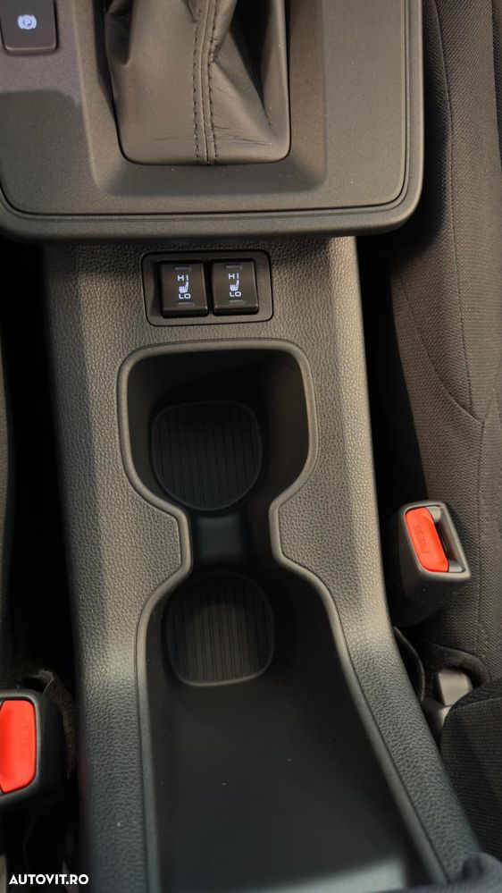 Toyota Corolla Cross 1.8 VVT-i Comfort - 17