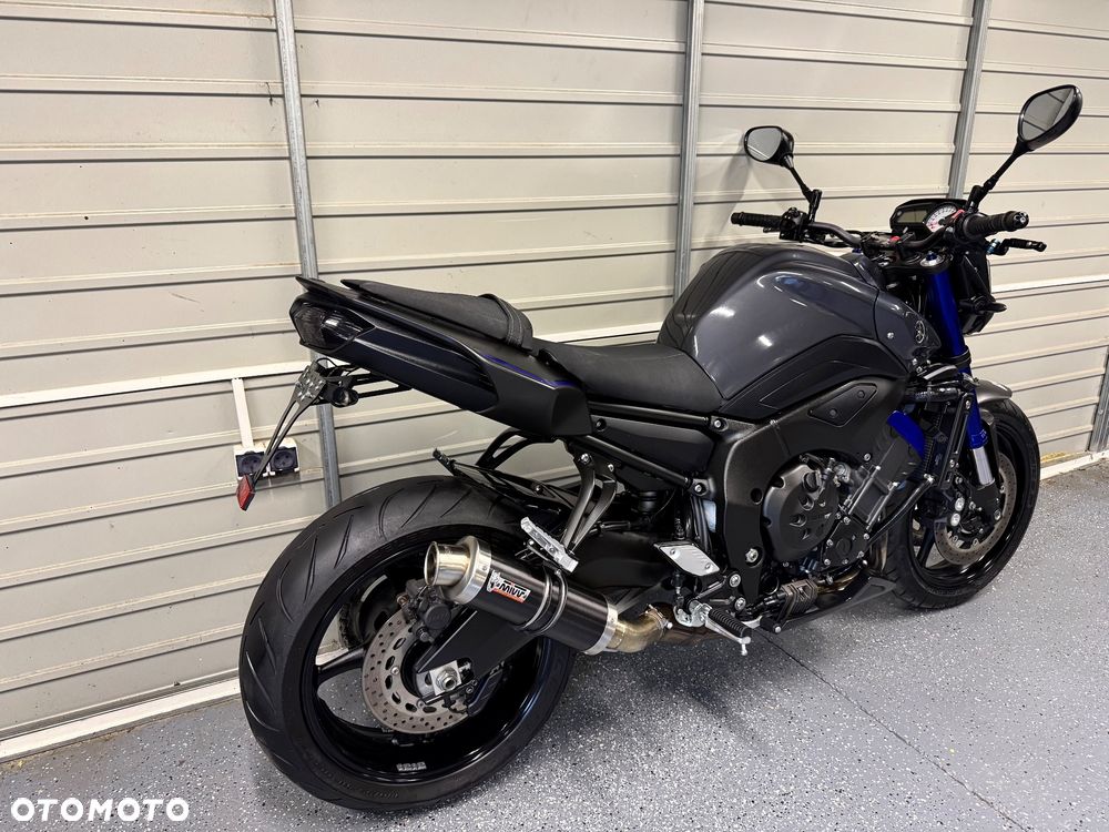 Yamaha FZ8 - 3