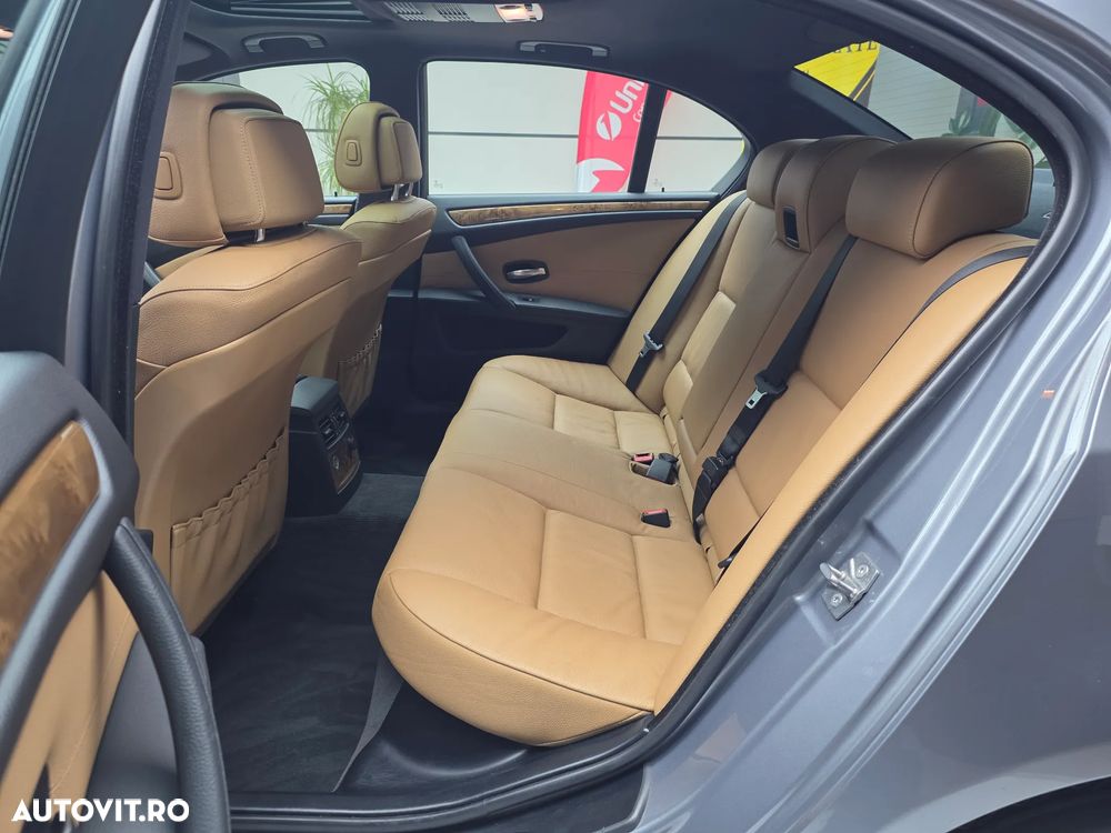 BMW Seria 5 520d Aut. Edition Lifestyle - 18