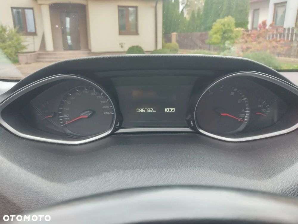 Peugeot 308 - 10