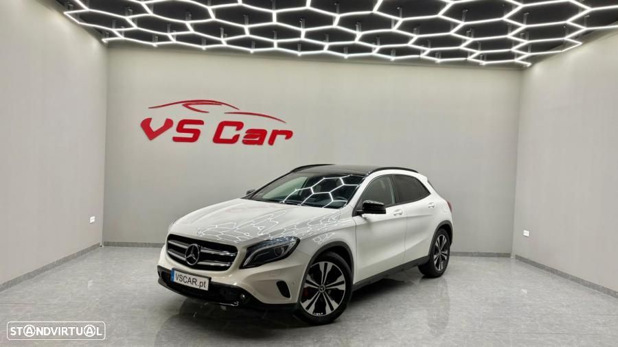 Mercedes-Benz GLA 220 CDI Urban 4-Matic - 4