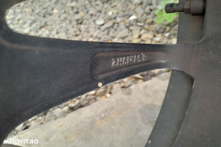 Janta aliaj cu anvelopa 19 8,5JX19H2 / 245 / 40ZR19 8,5JX19H2 / 245 / - 5