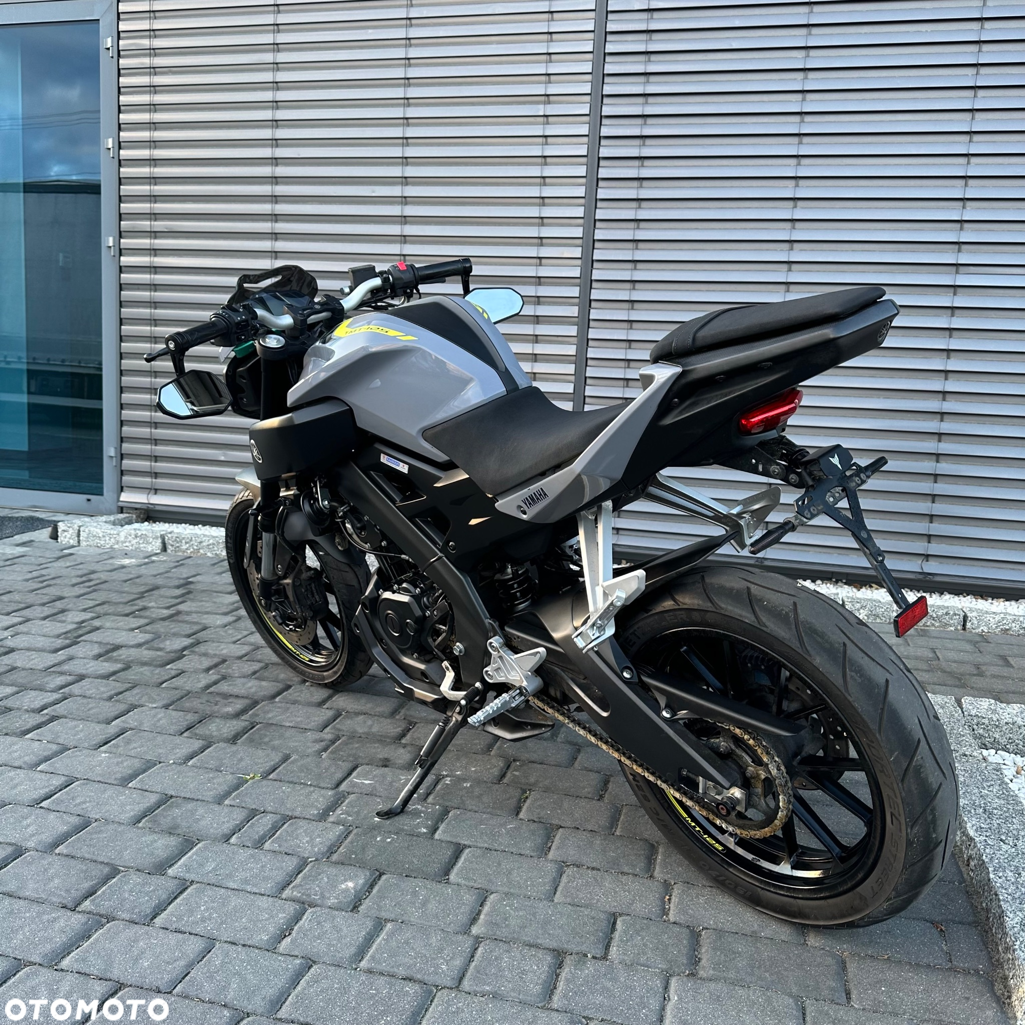 Yamaha MT - 8