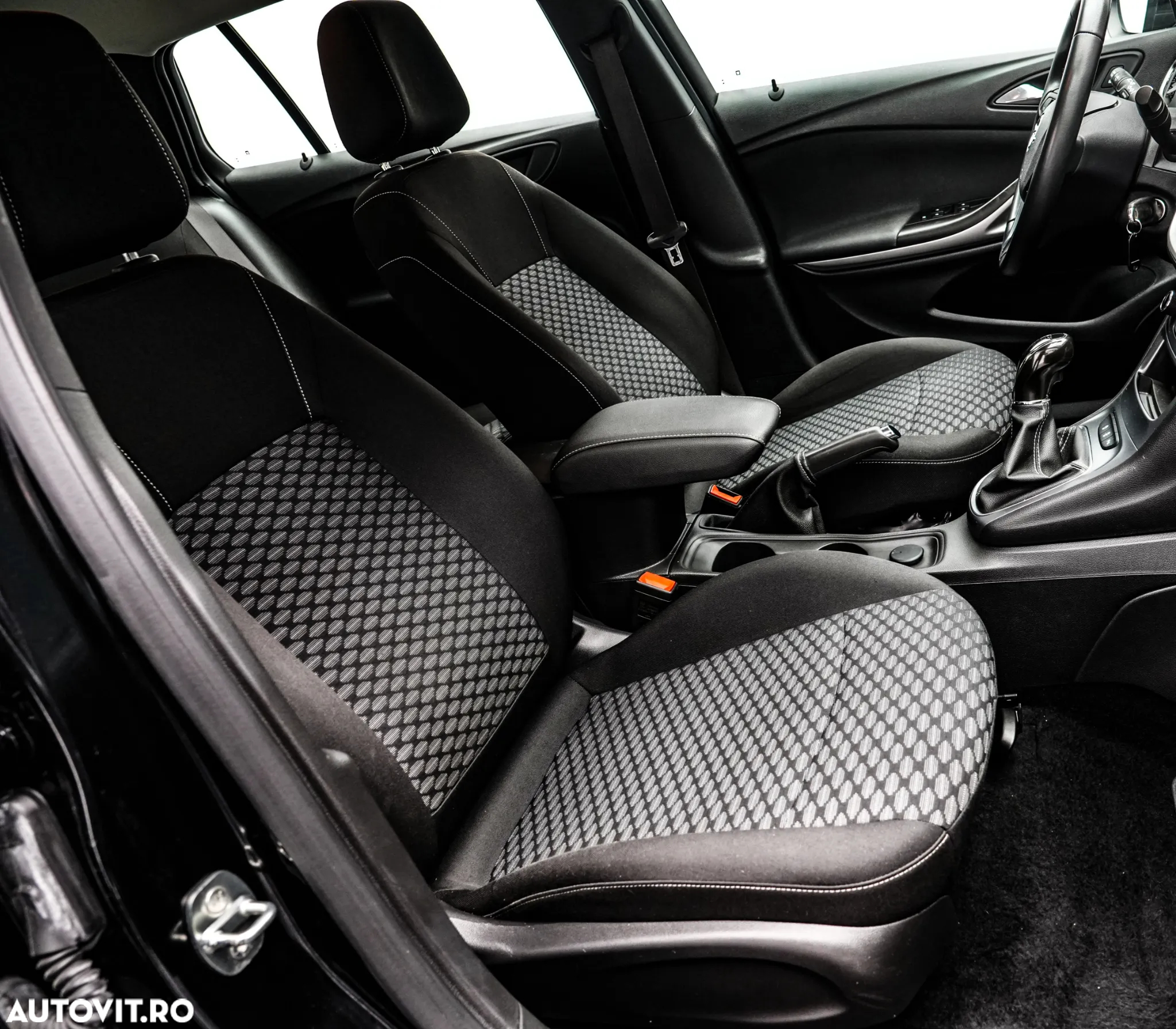 Opel Astra Sport Tourer 1.0 Turbo ECOTEC Start/Stop Dynamic - 15