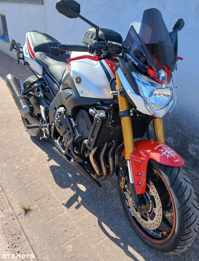 Yamaha FZ8 - 1