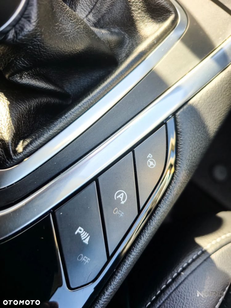 Ford S-Max 2.0 TDCi 4WD Titanium PowerShift - 17