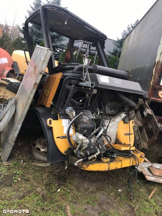Volvo L25/L30/L35 - 1