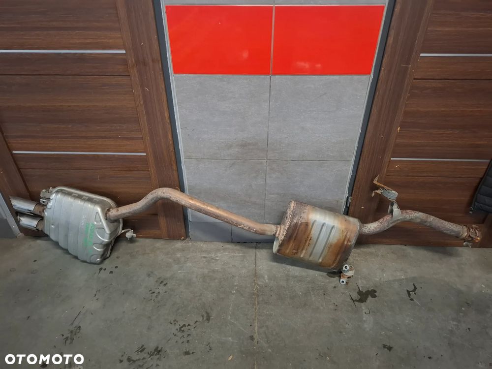 Wydech tłumik Audi A4 B8 A5 8T 2009 rok 1,8TSI nr 8K0253611AH - 4