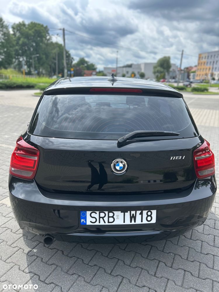 BMW Seria 1 118i Sport Line - 4