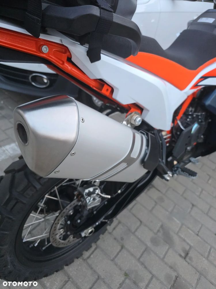 KTM Adventure 890 - 4