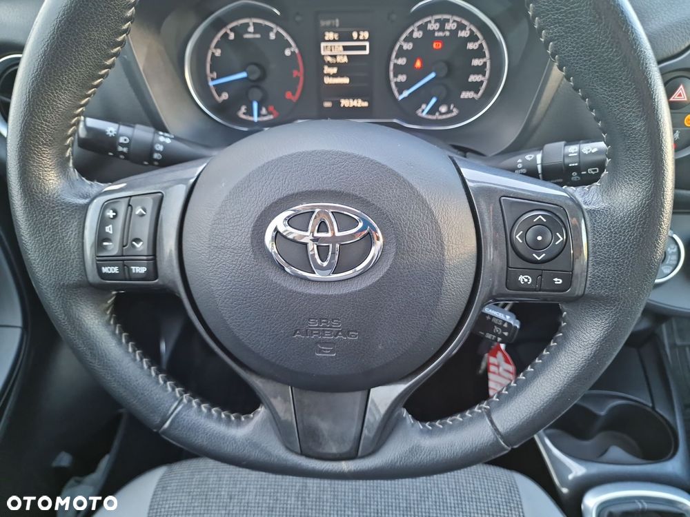 Toyota Yaris - 23