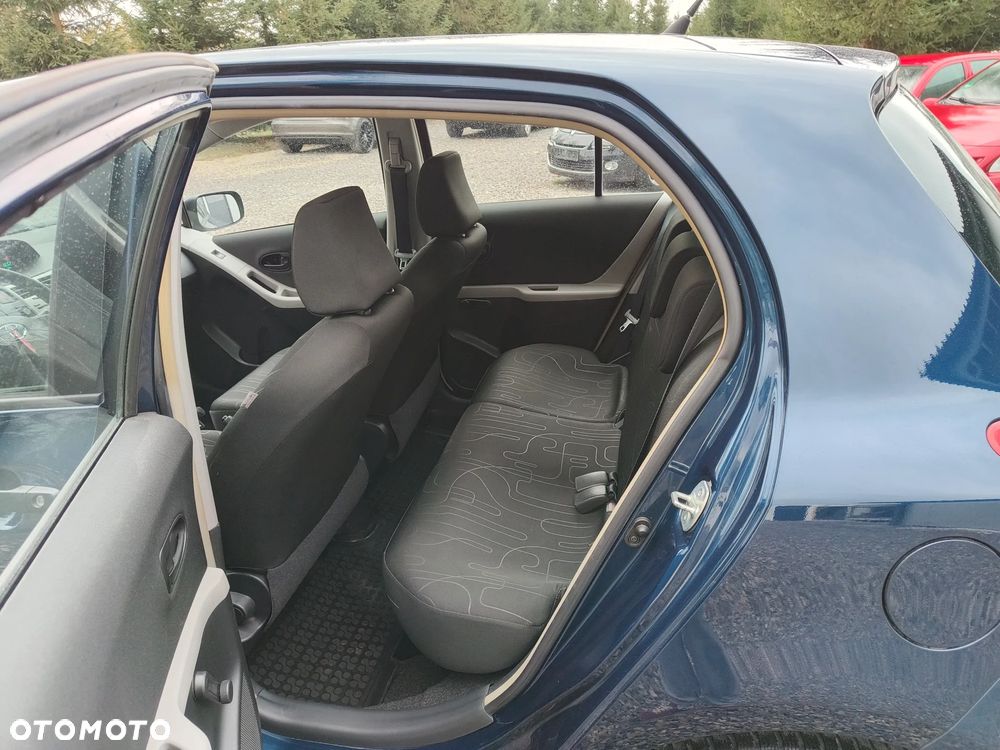 Toyota Yaris 1.33 VVT-i Comfort - 12