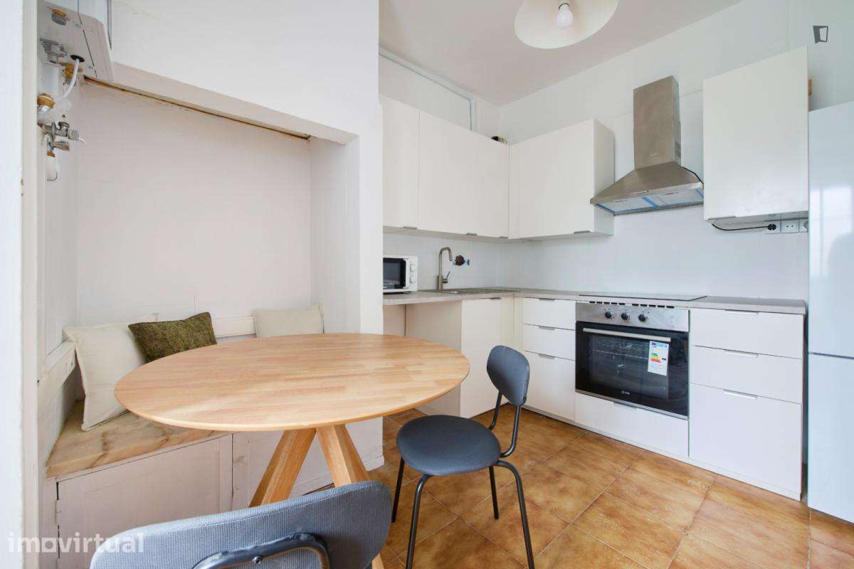 Quarto - localizado em São Bento Lisbon - Grande imagem: 3/24