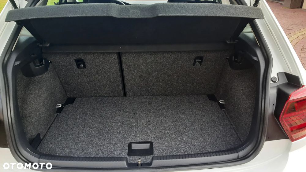 Volkswagen Polo 1.0 TGI ACTIVE - 10