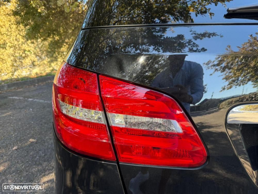 Mercedes-Benz B 180 - 17