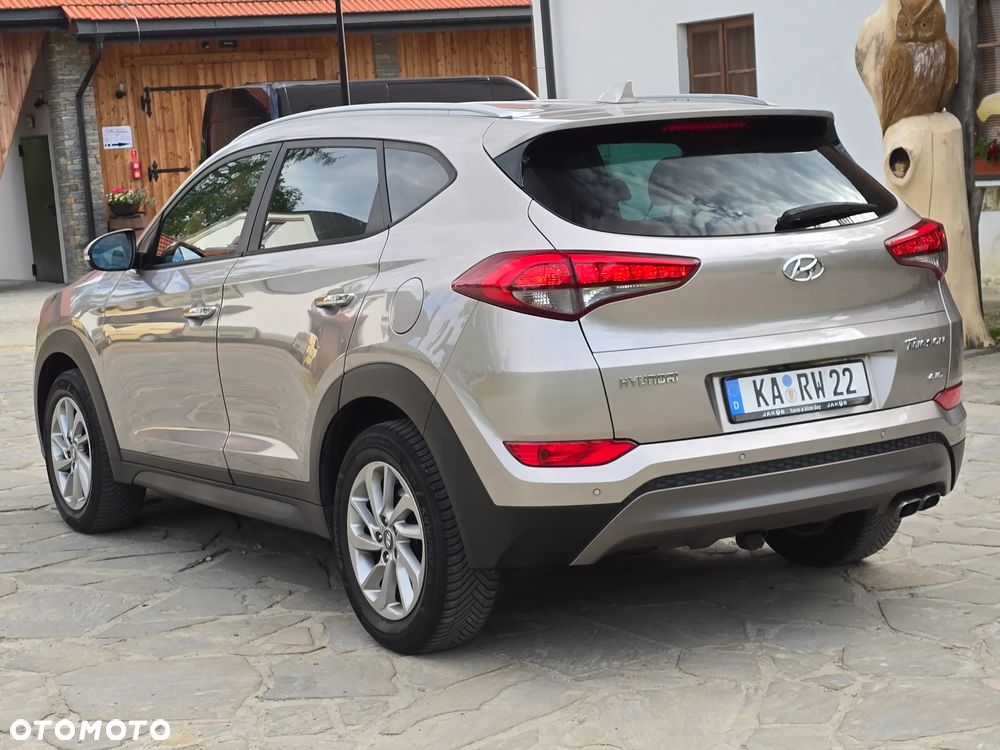 Hyundai Tucson 2.0 CRDi 4WD Automatik Style - 8