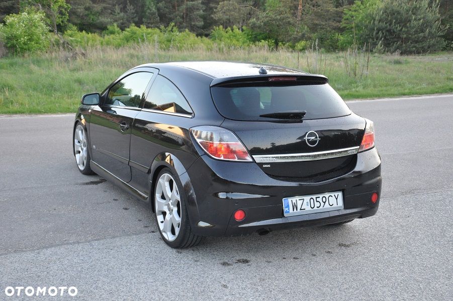 Opel Astra 1.9 CDTI Cosmo - 3