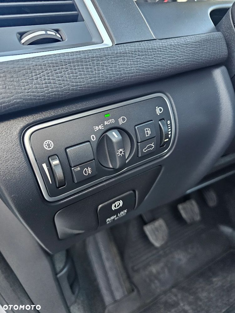 Volvo XC 60 D3 Momentum - 34