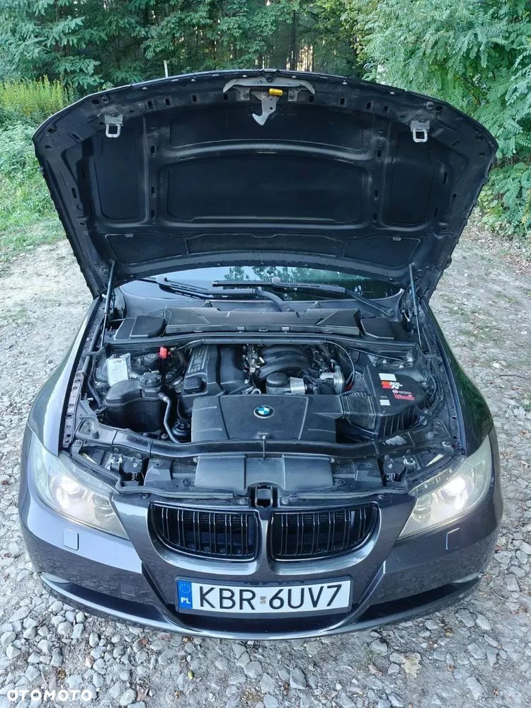 BMW Seria 3 318i - 9