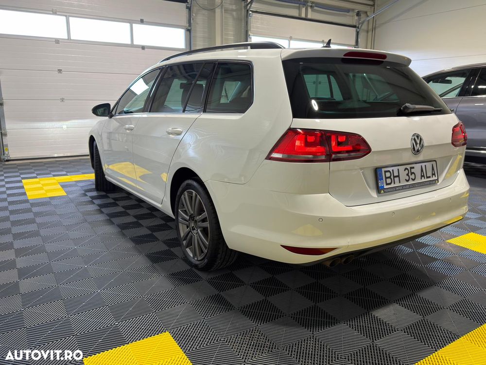 Volkswagen Golf - 3