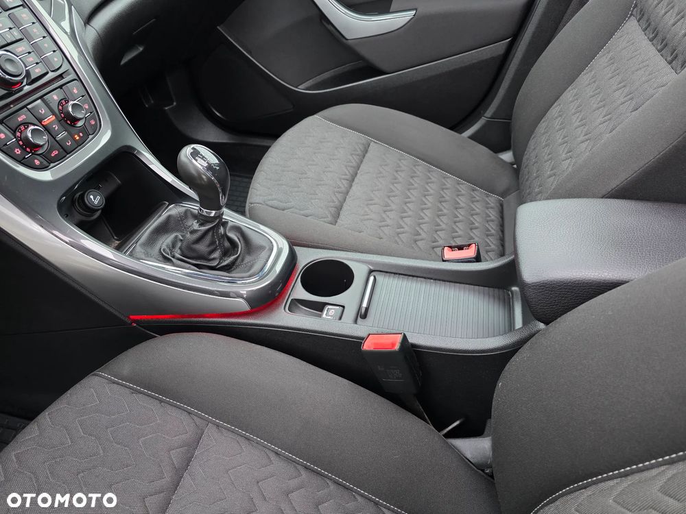 Opel Astra 1.4 Turbo Active - 24