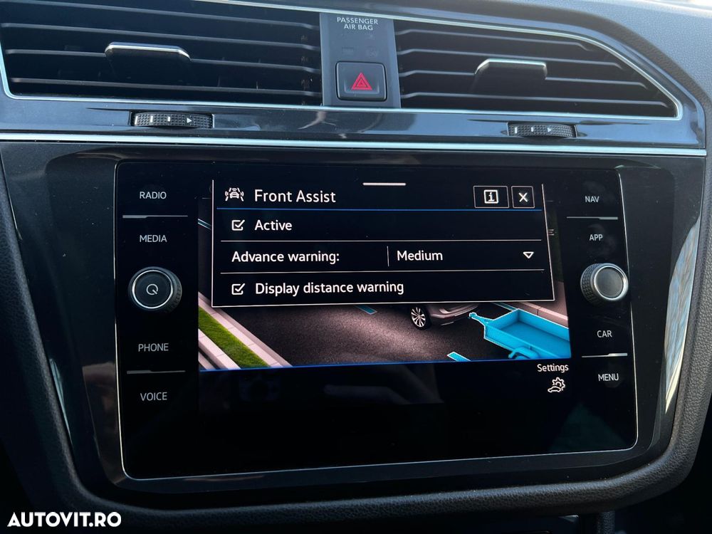 Volkswagen Tiguan - 26