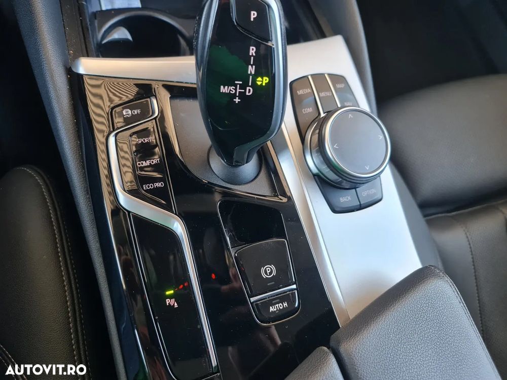 BMW Seria 5 530d AT MHEV - 15