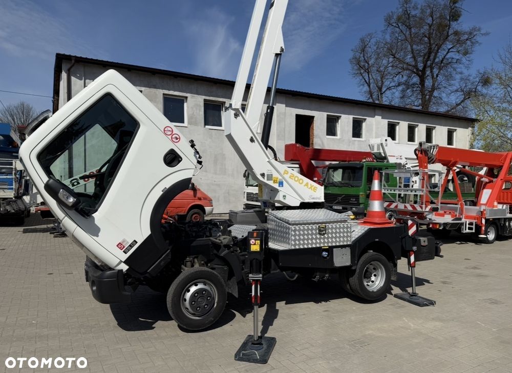 Nissan Podnośnik Koszowy Zwyżka Palfinger P200AXE Izolowany kosz !!! 20 metrów 10 w Bok UDT! Jak Wumag Ruthmann multitel Gsr - 16