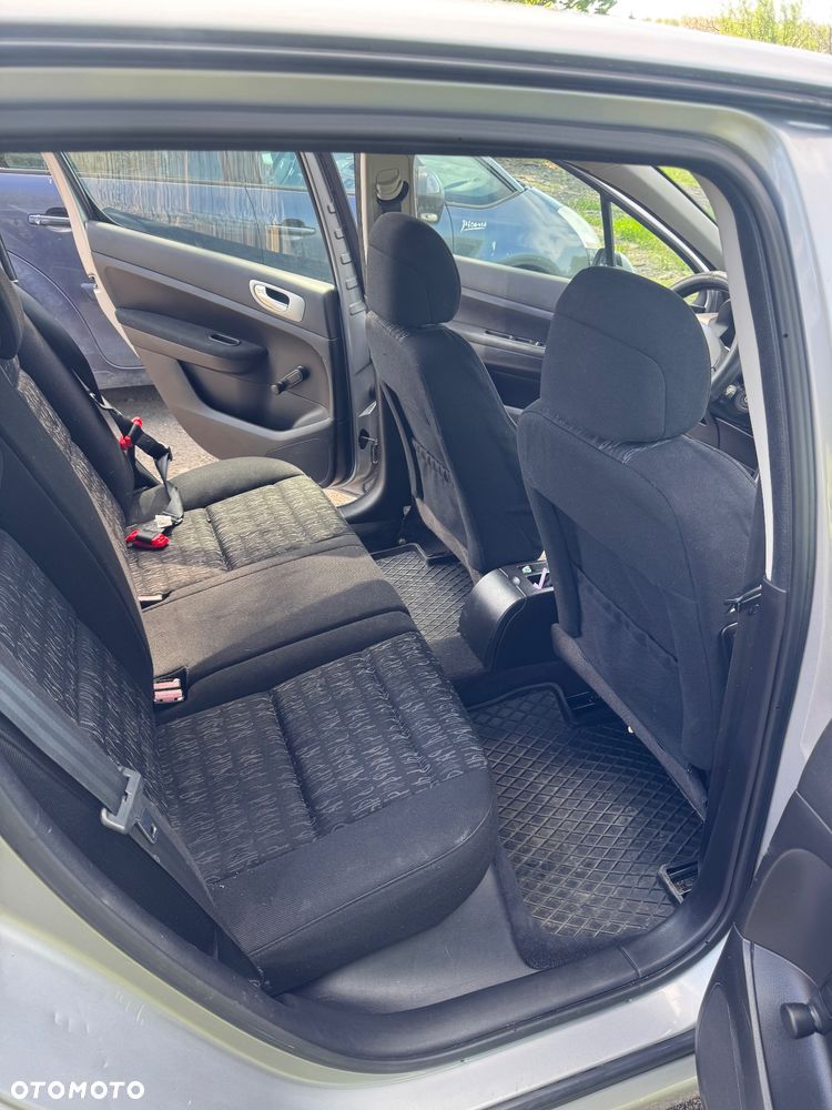 Peugeot 307 - 10