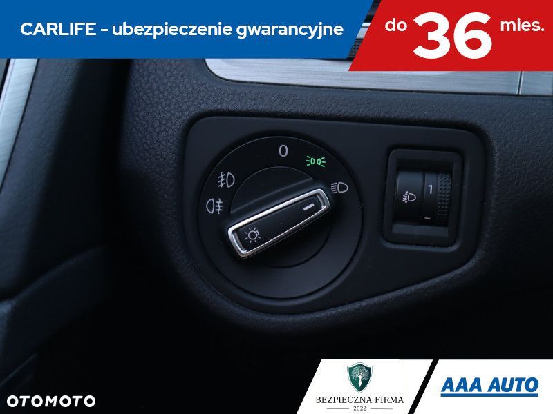 Volkswagen Golf - 18