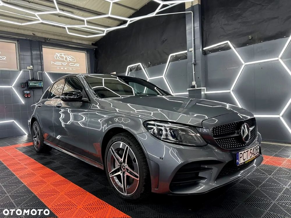 Mercedes-Benz Klasa C 300 d 4Matic 9G-TRONIC AMG Line - 11