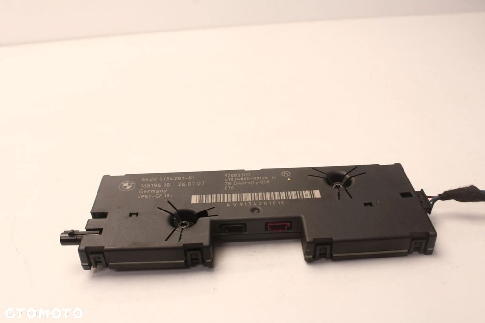 BMW X5 E70 06R- WZMACNIACZ ANTENY DIVERSITY 9134281 - 5