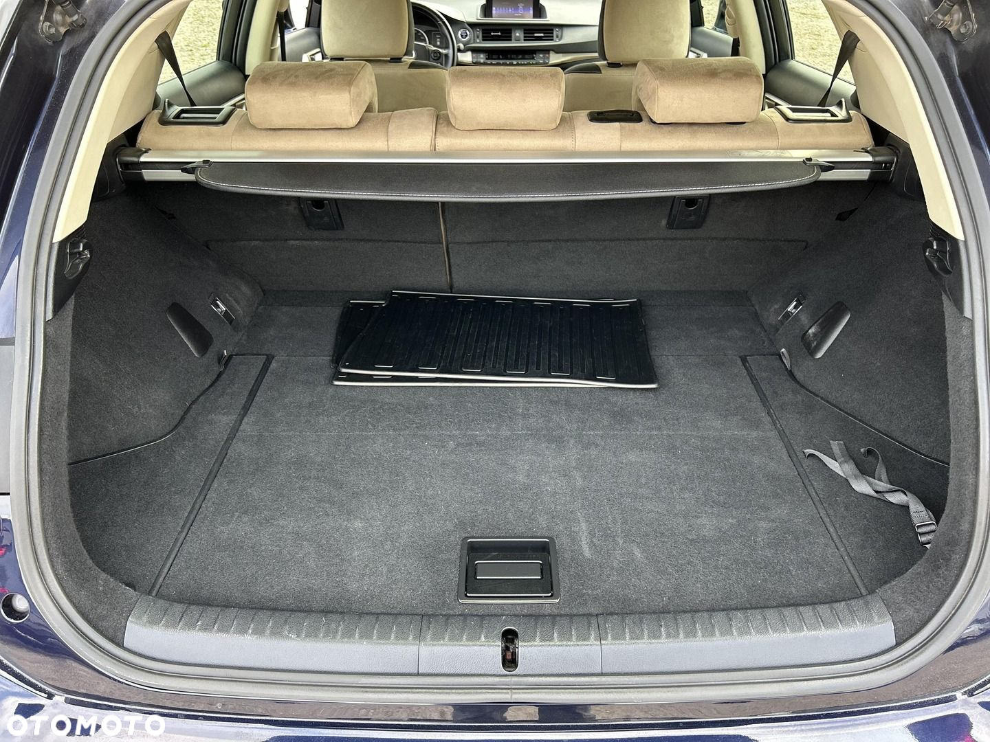 Lexus CT - 14