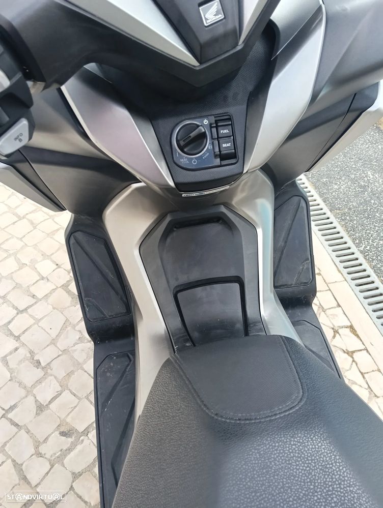 Honda Forza - 7